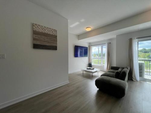 Kitchener Apartment | Stylish 2-Story Condo with Balcony
