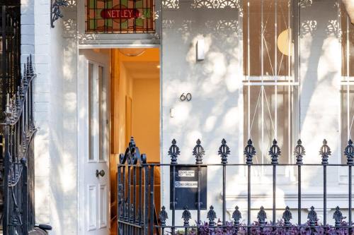 Paddington House | Stylish 3BR Paddington Townhouse