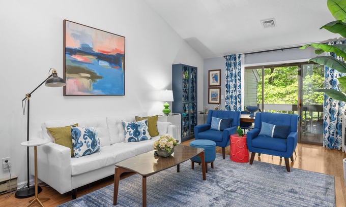 Brewster Condo | Stylish and Modern Upper Level End Unit Condo at OCEAN EDGE
