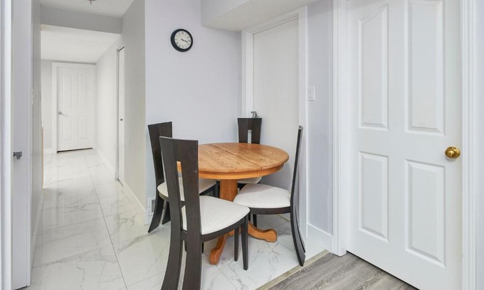 Guildford House | Stylish and spacious Accommodation