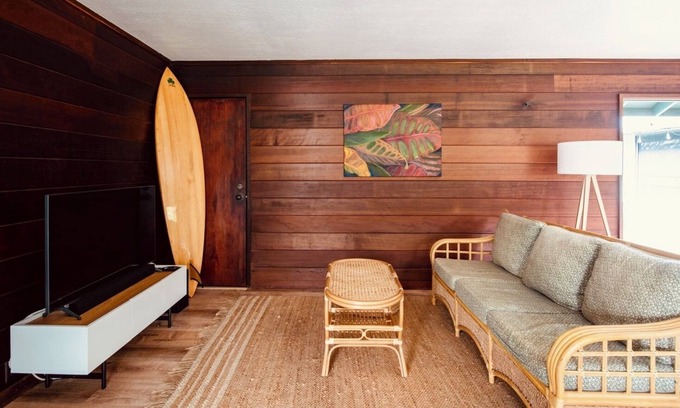 Pupukea Cabin | Stylish and spacious two bedroom home in paradise