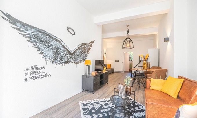 Holsterhausen Apartment | Stylish Apartment/5 Minutes to the Trade Fair & City Center