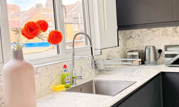 Lewisham Apartment | Stylish apartment close to center zone 2, London, UK