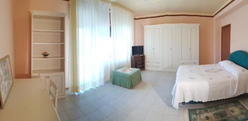 Sant'Eufemia Lamezia Apartment | Stylish Apt TERINA - Le Lincelle, Lamezia - bright, spacious, elegant and with terrace