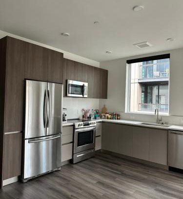 Downtown Oakland House | Stylish Fully Furnished Downtown Retreat