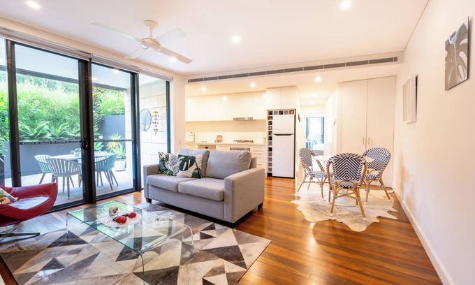 Cammeray Apartment | Stylish garden 1 bedroom unit - Cammeray