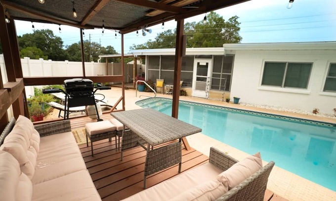St. Petersburg - Clearwater House | Stylish Heated Pool House Near the Beach