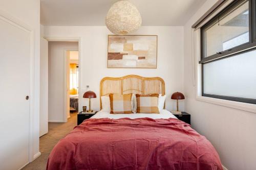 Box Hill South House | Stylish Modern Family Living