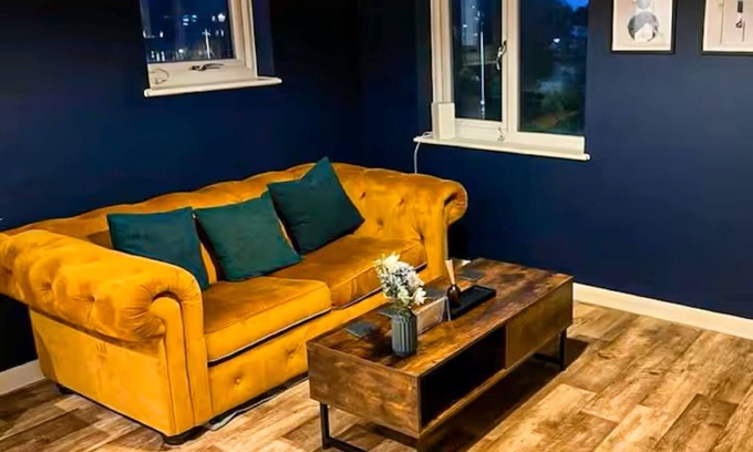 Southend-on-Sea Apartment | Stylish & Modern Apartment - Southend Vibrant Hub