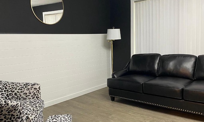 Columbia House | Stylish Newly Renovated