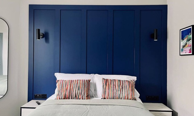 Innerleithen Apartment | Stylish studio room, king, en-suite & kitchenette (room 3)