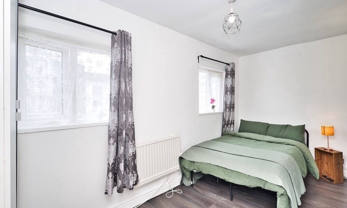 Lansbury Apartment | Stylish Stuido for 2 in Popolar London E14