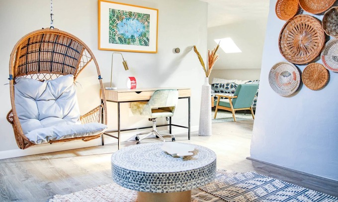 Warren Apartment | Stylish Top Floor Apartment in Downtown Warren