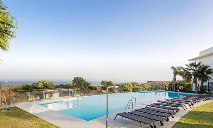 Casares Ski Chalet | Stylish Townhouse @ Finca Cortesin Golf Resort