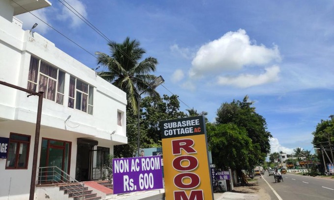 Thirunallar Hotel | subasree cottage