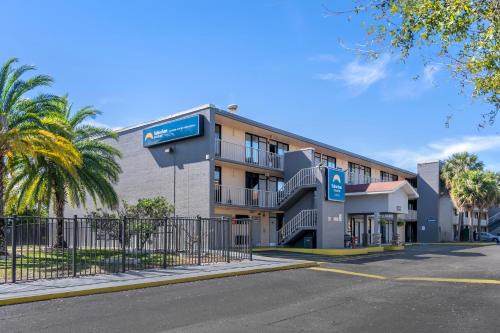Southwest Orlando Hotel | Suburban Studios International Drive