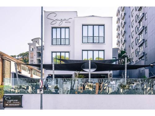 Green Point Hotel | Sugar Hotel