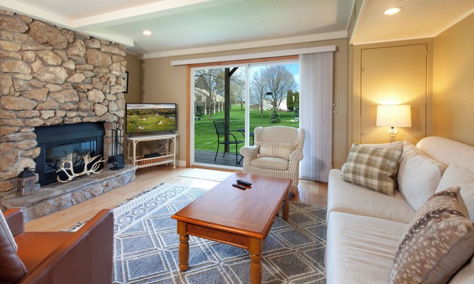 Cedar Condo | Sugarloaf Condo G4