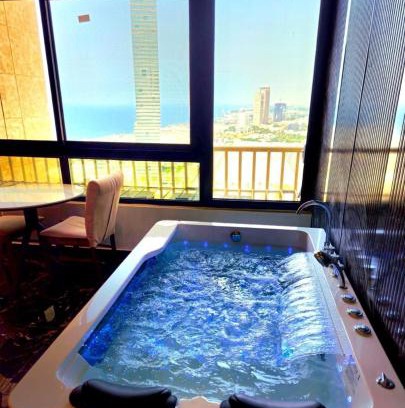 Ash Shati Apartment | Suger Suite Sea View جناح سطح القمر اطلاله بحريه