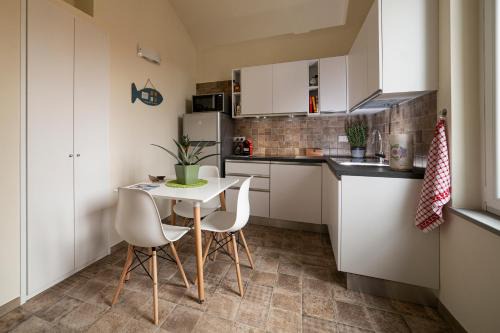 Bordighera Apartment | Sui Tetti, Caressa de mä
