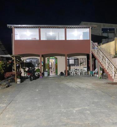 Indaia House | Suite 5 a 3 quadras da praia