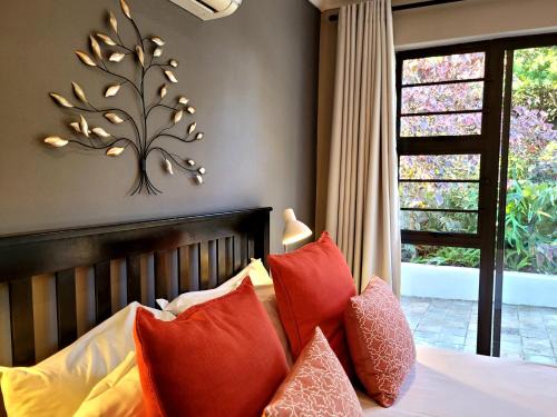 Beacon Bay Apartment | Suite 9- Deja' Blu Bed and Breakfast- East London