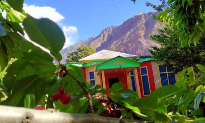 Sandspit Hotel | Sujo Land Hotel Minapin Nagar