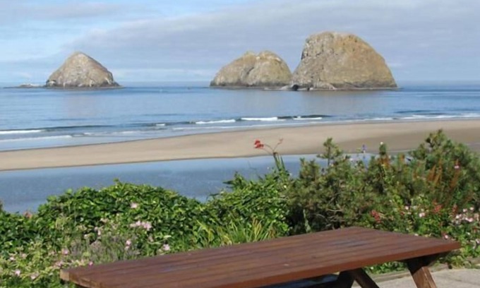 Newport Hotel | Summer Wind Budget Motel