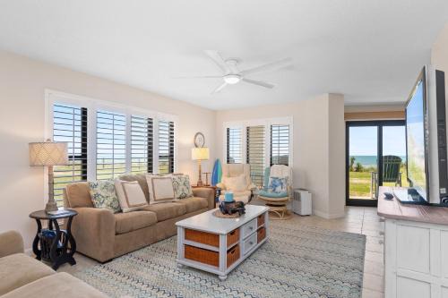 Indian Beach Apartment | Summer Winds C-122