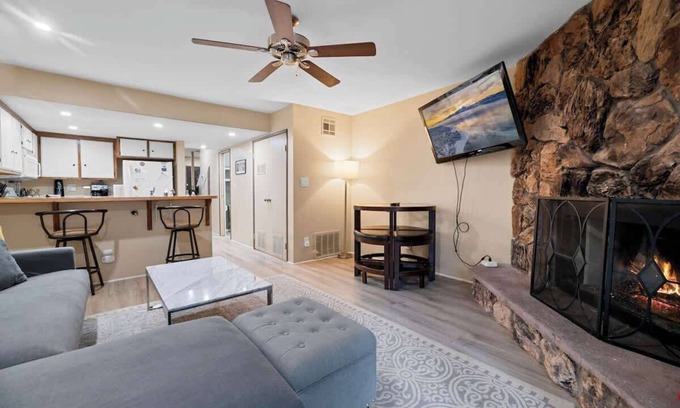 Summit Estates House | Summit Getaway Walk to Snow Summit