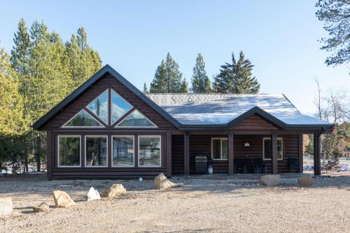 Valemount House | Summit View