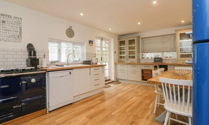 Looe Cottage | Sun Cottage