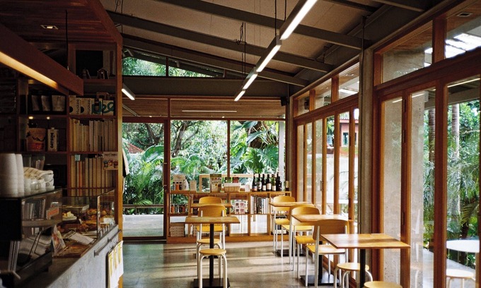 Chim Phli Hotel | SUNKISS pool.bed.cafe