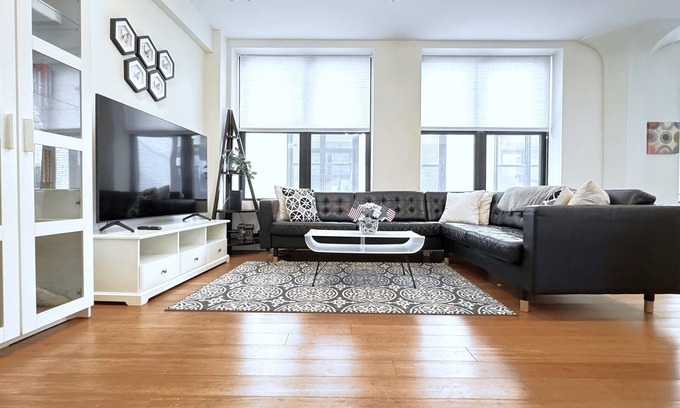 Downtown Boston Apartment | Sunlit Spacious 3BR in Center of Downtown Boston! Guest Favorite!