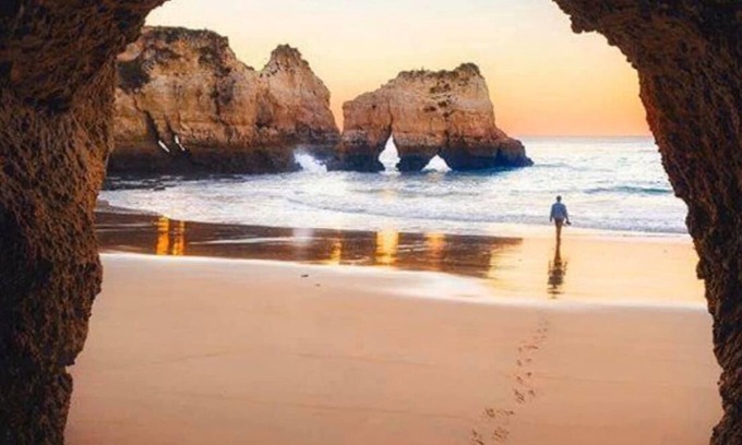 Mexilhoeira Grande House | Sunny Algarve Retreat in Mexilhoeira Grande