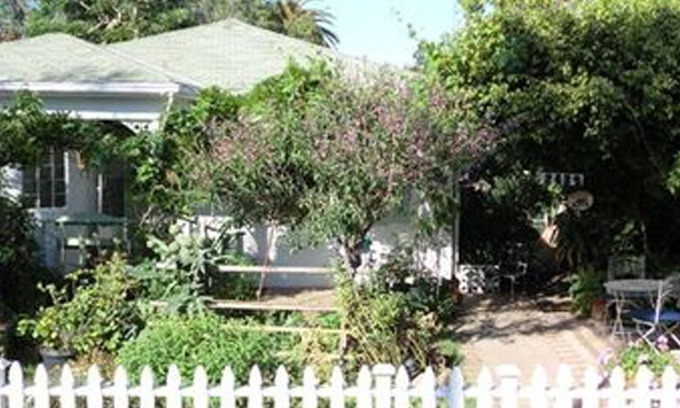 Venice House | Sunny French-Country Cottage/Organic Gardens & Outdoor Living