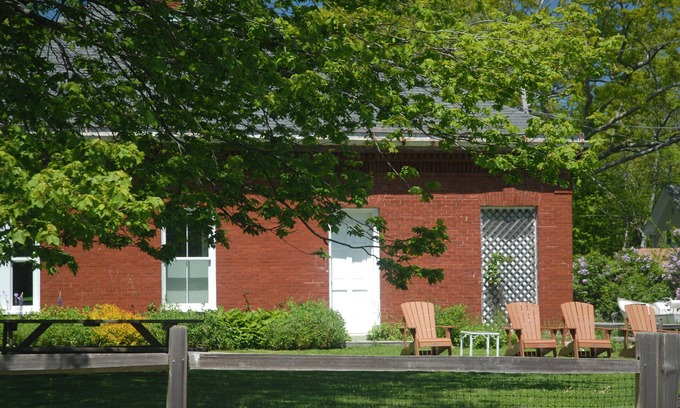 Peaks Island House | Sunny, modern, family home w large yard. Summer on beautiful Peaks Island!