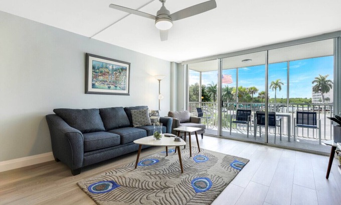 Vanderbilt Beach Condo | Sunny One-Bedroom Retreat Near Sandy Shores