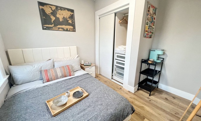 Oakland House | Sunny private bedroom and bathroom in Oakland