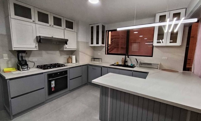 San Sebastian Apartment | Sunny spacious apartment in Cuenca
