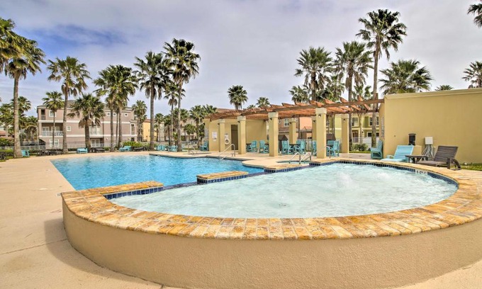 South Padre Island Apartment | Sunny SPI Las Villas Condo with Resort Amenities!