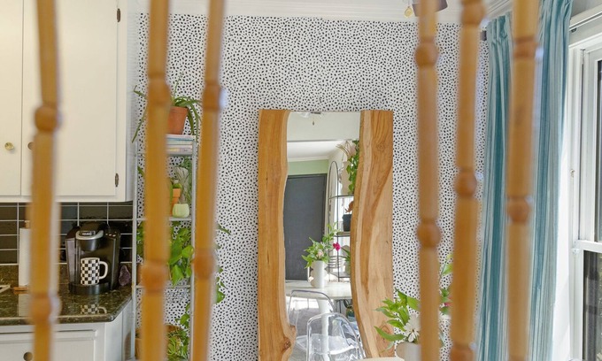 Oakland Condo | Sunny Stylish, Cozy King Condo near Lake & Downtown