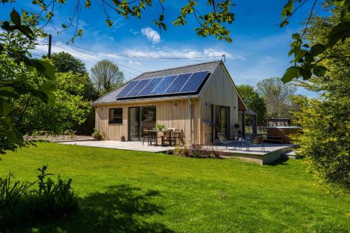 Shaldon House | Sunnybrook - A luxurious Carbon Neutral House close to beach, Shaldon