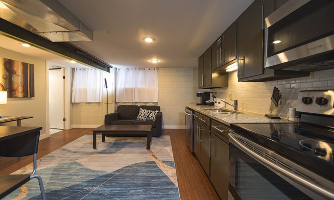 Sunnyside House | Sunnyside Compound: Great for Groups! Hot Tub, Game Room, Sleeps 22 - 420ok!