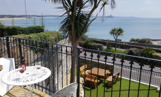 Chysauster Apartment | Sunrise Apartment PZ Fantastic Sea and Harbour Views Luxury Apartment Cornwall