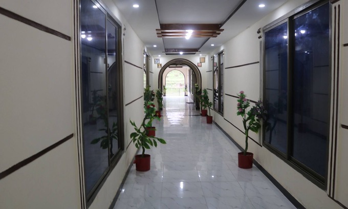 Kalam Hotel | Sunrise Hotel Kalam