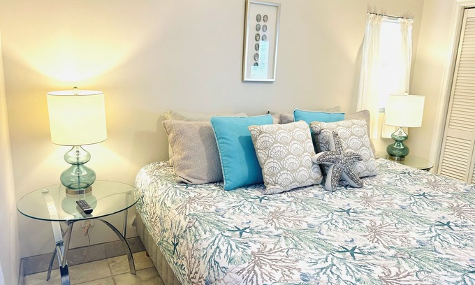 Goodland Apartment | Sunrise Waterfront Cottage