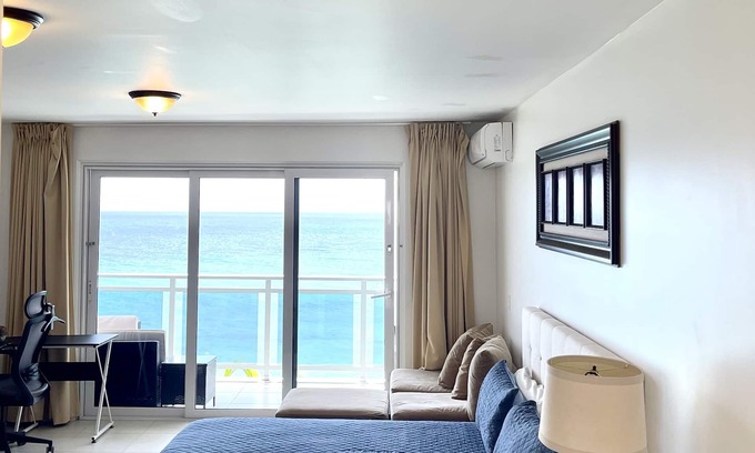 Beacon Hill Condo | Sunset Beach View - Luxury Studio next to The Morgan Resort