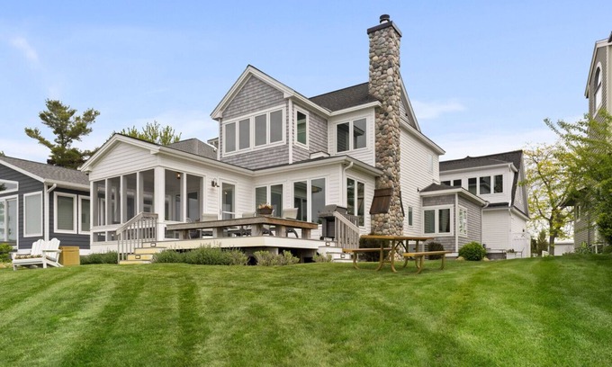 Beulah House | Sunset Dreams | Premium Lakefront Home on Crystal Lake