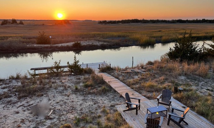 Broadkill Beach House | 🏖Sunset Gem, Waterfront Creek/Dock 🚣♀️ Beach Across Street 🦴Pet Friendly